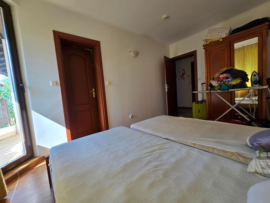 Spacious two-bedroom apartment in a modern complex with pools and excellent infrastructure – ready to move in or for investment