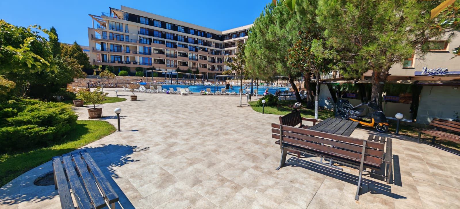 Excellent Opportunity in Sveti Vlas – Furnished One-Bedroom Spacious Apartment Close to the Beach