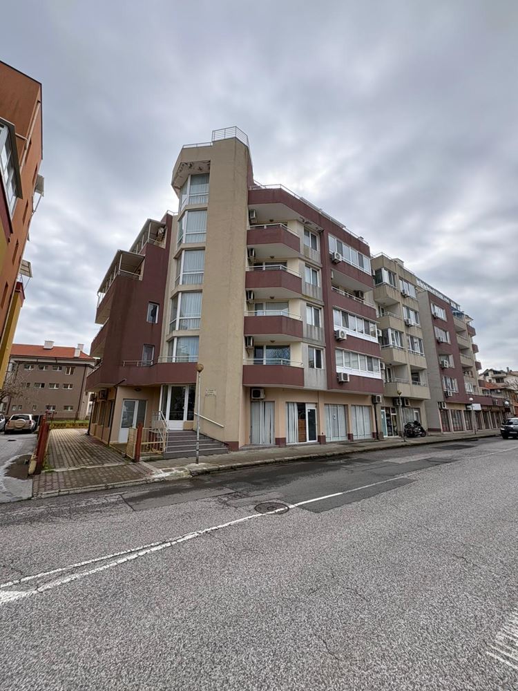 Furnished studio in Pomorie – excellent location, 400 m from the sea and the city center