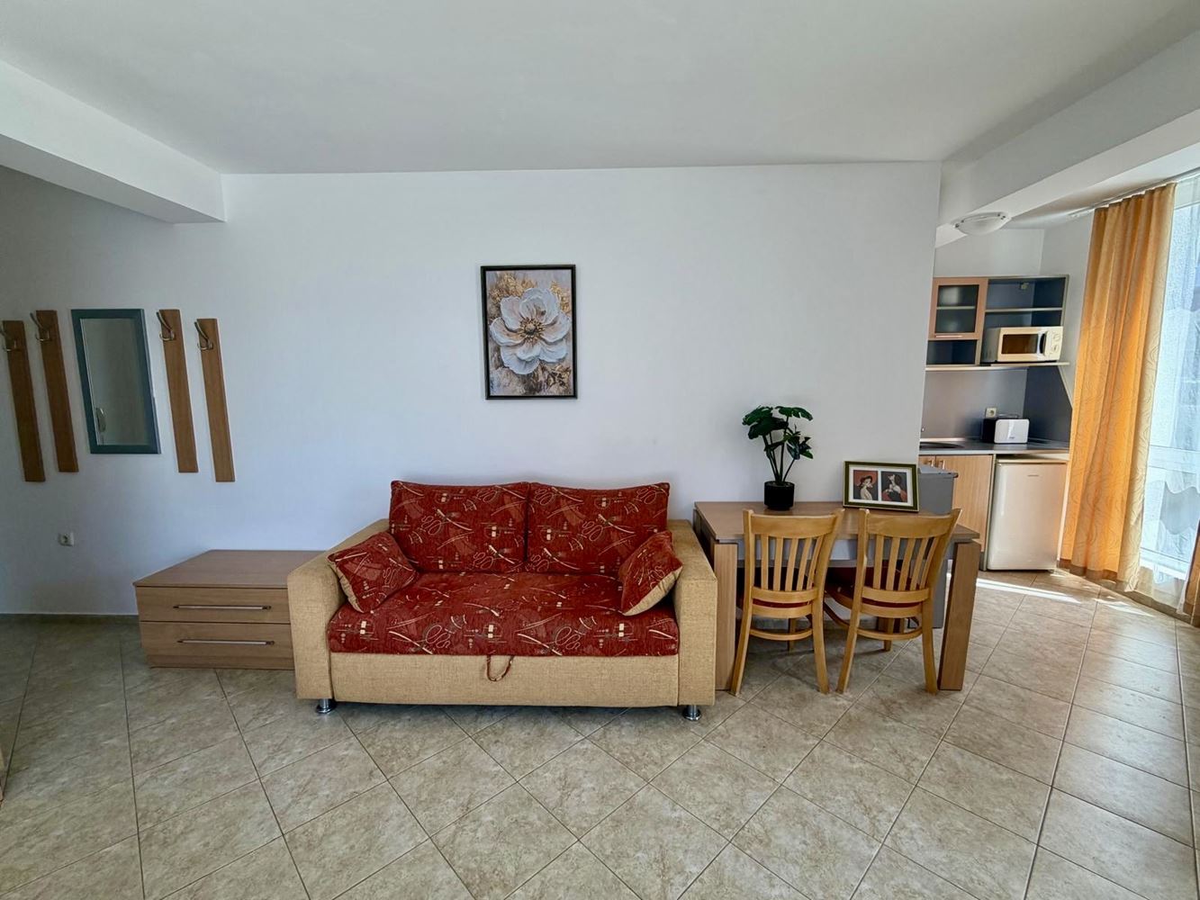 Spacious and fully furnished studio in a modern complex in Sunny Beach – an excellent property for living, holidays, and investment