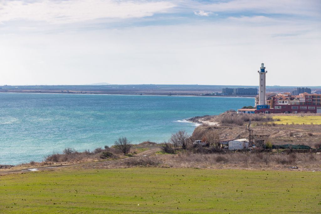 First Line with a Beautiful Sea Panorama – Spacious One-Bedroom Apartment with Two Terraces