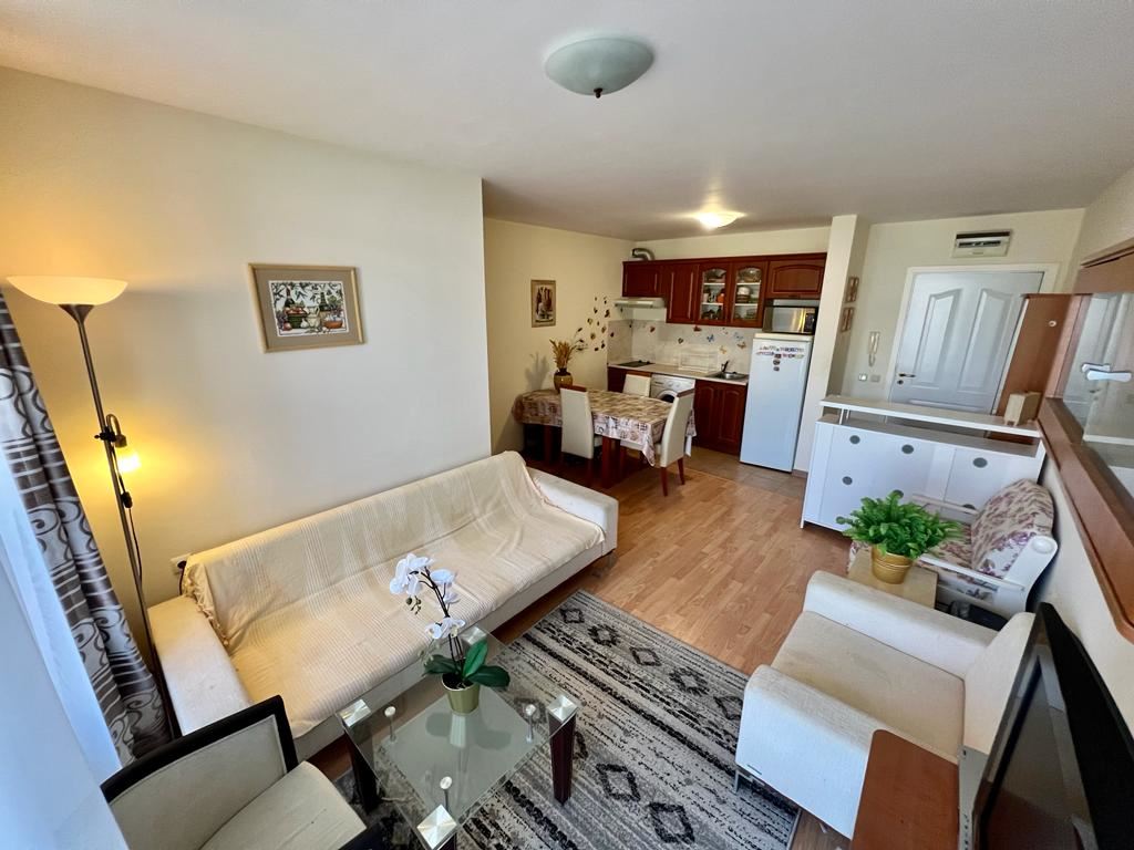Apartment in a complex with a wide range of services