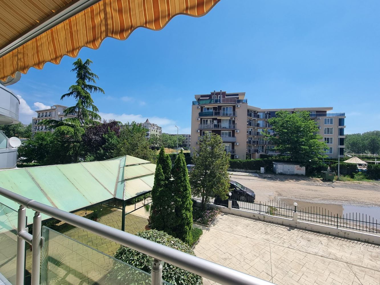 Furnished apartment with one bedroom in Sunny Beach – functional property with amenities and low maintenance fee