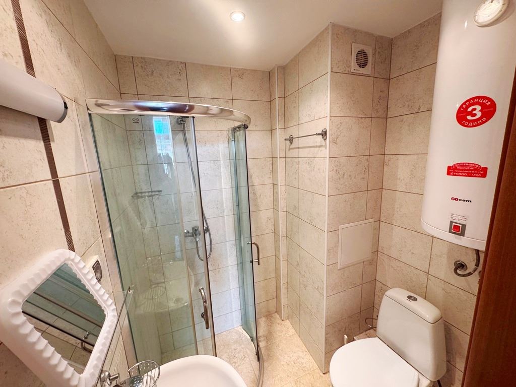One-bedroom apartment with pool view in a prestigious complex in Sunny Beach