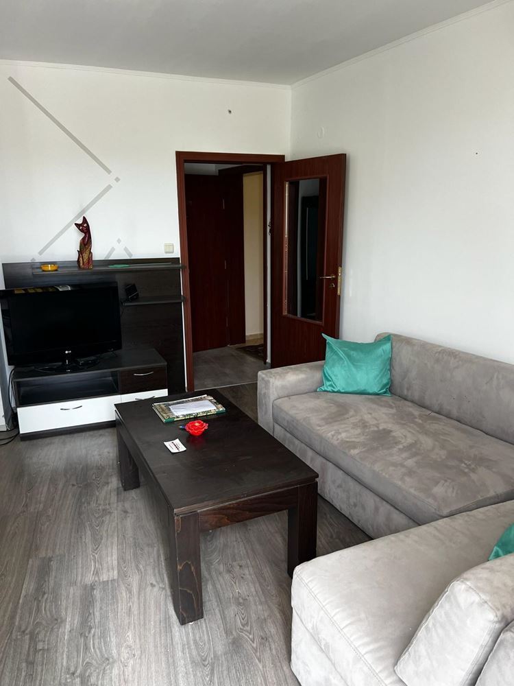 The Perfect Holiday Investment with an Excellent Location – Spacious Apartment 100 Metres from the Sea