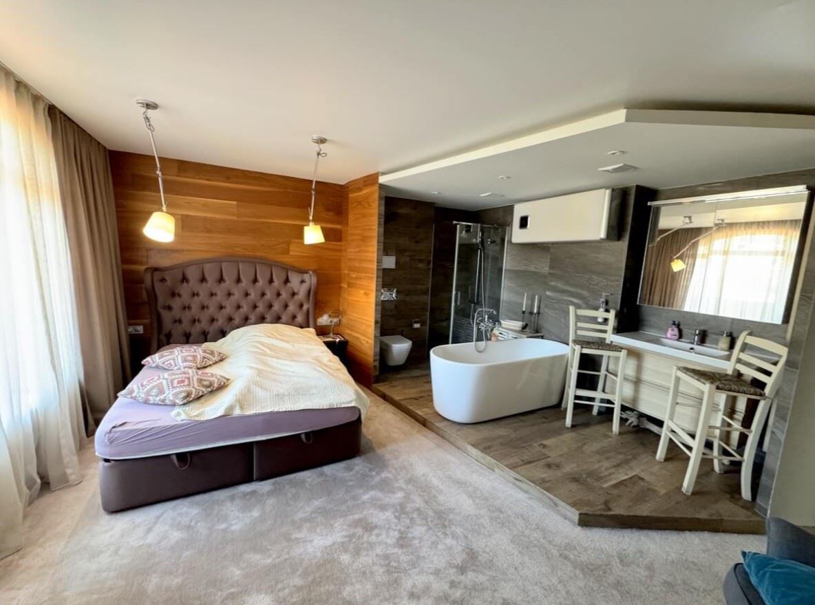 Apartment with three-bedroom in a prestigious gated complex in Saint Vlas – first line comfort and nature