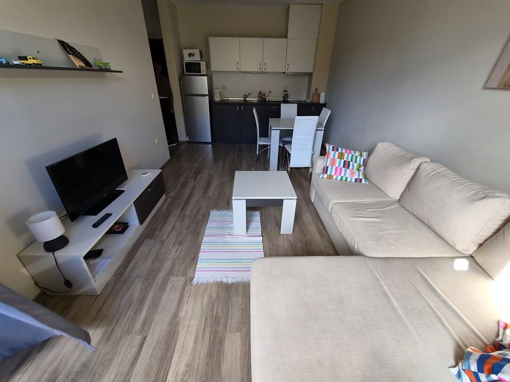 Apartment in Sveti Vlas 300 m from the Beach – Excellent Location, Luxury Complex with Mediterranean Atmosphere