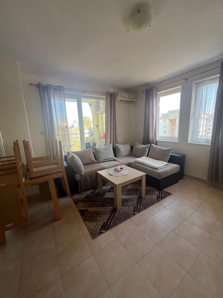 Spacious one-bedroom apartment close to the beach in Sunny Beach