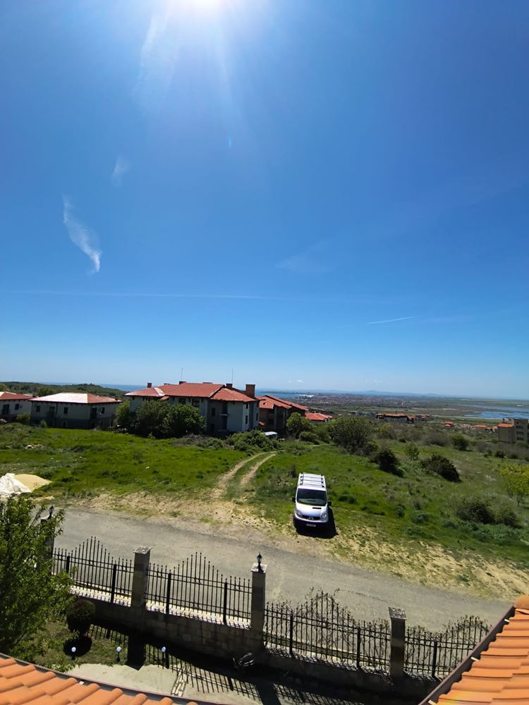 Renovated one-bedroom apartment with panoramic view in a modern complex near Sunny Beach