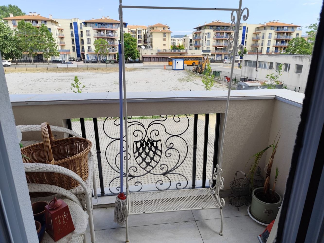 Luxury Three-room Apartment in a Well-Maintained Complex in Sunny Beach