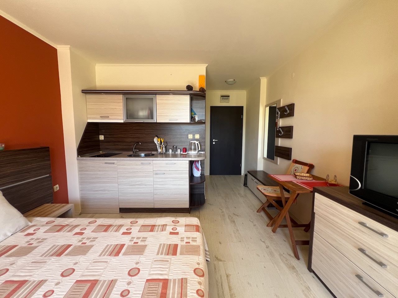 Comfortable studio with pool view in Sunny Beach – fully furnished and ready to use