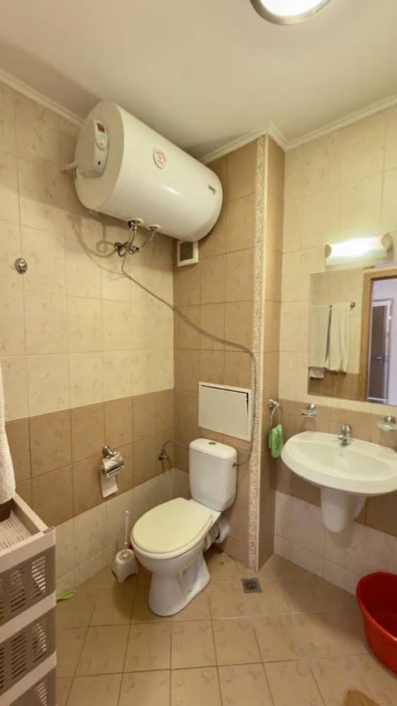 Spacious One-Bedroom Apartment with a Large Terrace and Pool View in Sunny Beach