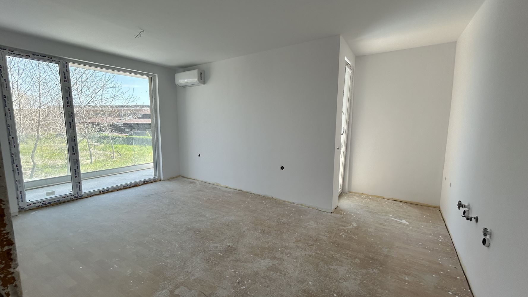 Apartment with Two Bedrooms, South Exposure on the First Sea Line – Space, Comfort and Excellent Investment Opportunity