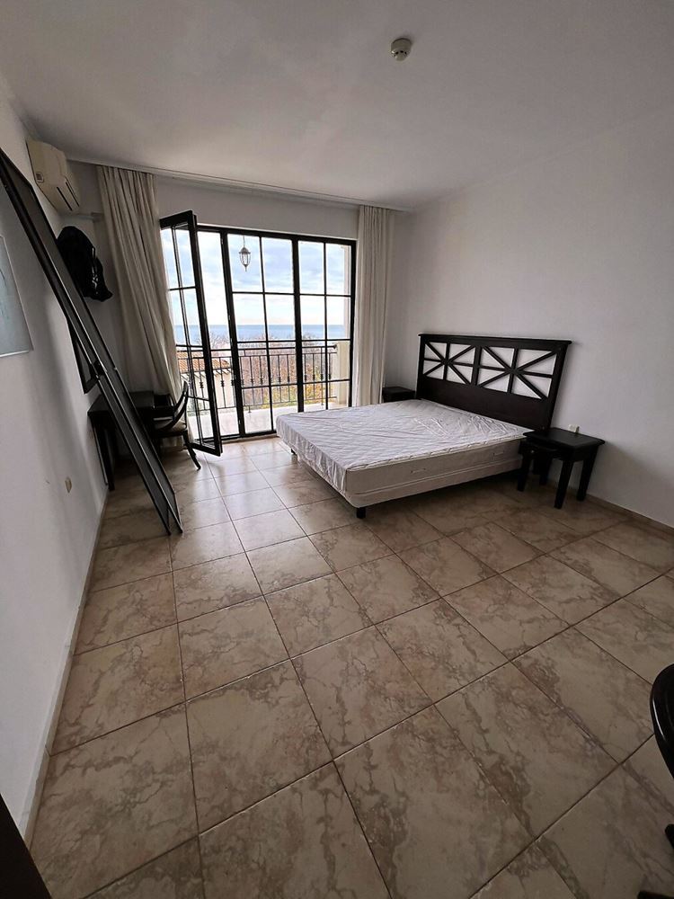Luxury Two-Bedroom Apartment with Panoramic Sea and Pool Views – First Line by the Sea in Obzor!