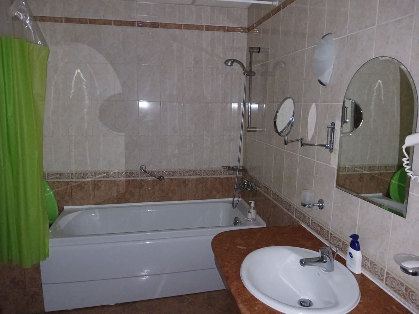 Attractive One-Bedroom Apartment on the First Line by the Sea in Pomorie – Comfort, Swimming Pools and Spa Facilities