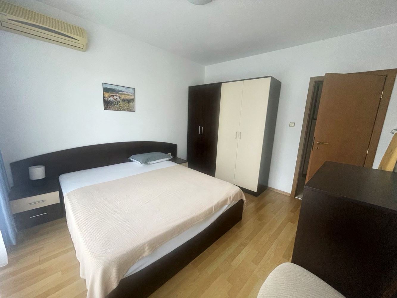 One-bedroom apartment with direct access to the pool in a complex in Sveti Vlas