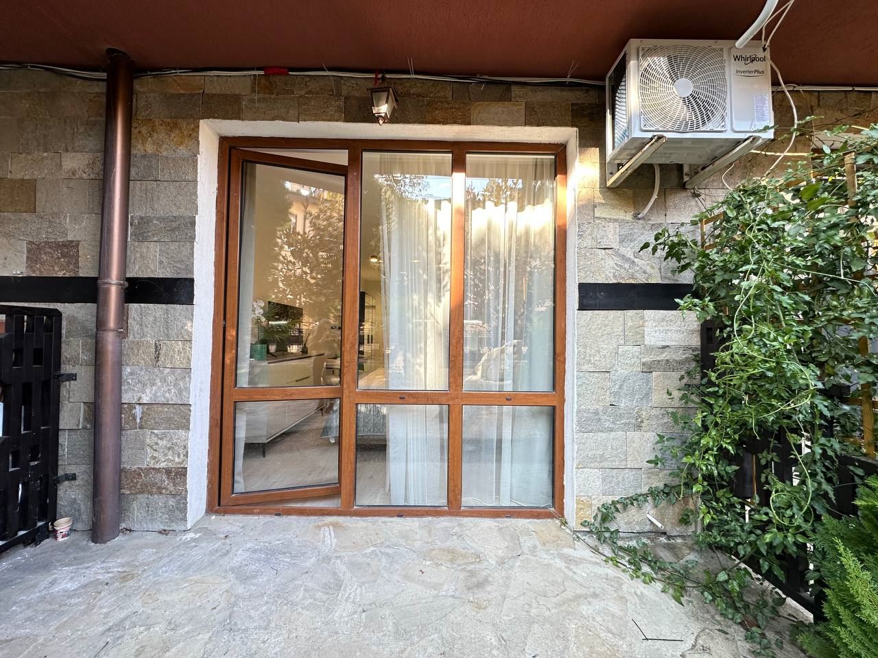 Stylish and cozy apartment with direct access to the pool – modern studio in a gated complex, 300 m from the sea