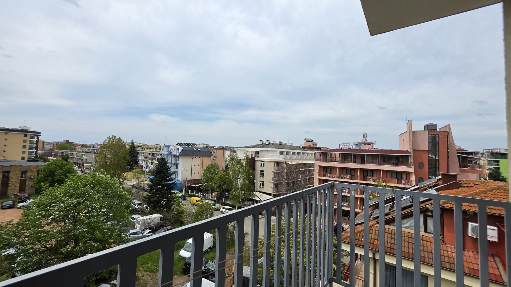 Studio in Sunny Beach, 300 m from the beach – excellent location and amenities