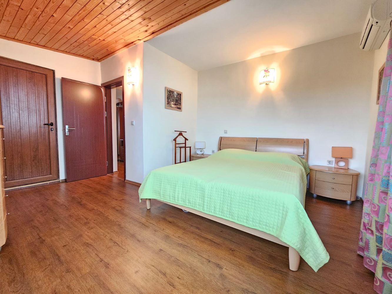 Spacious three-room apartment on the first line of the sea in Sozopol with a unique panoramic terrace