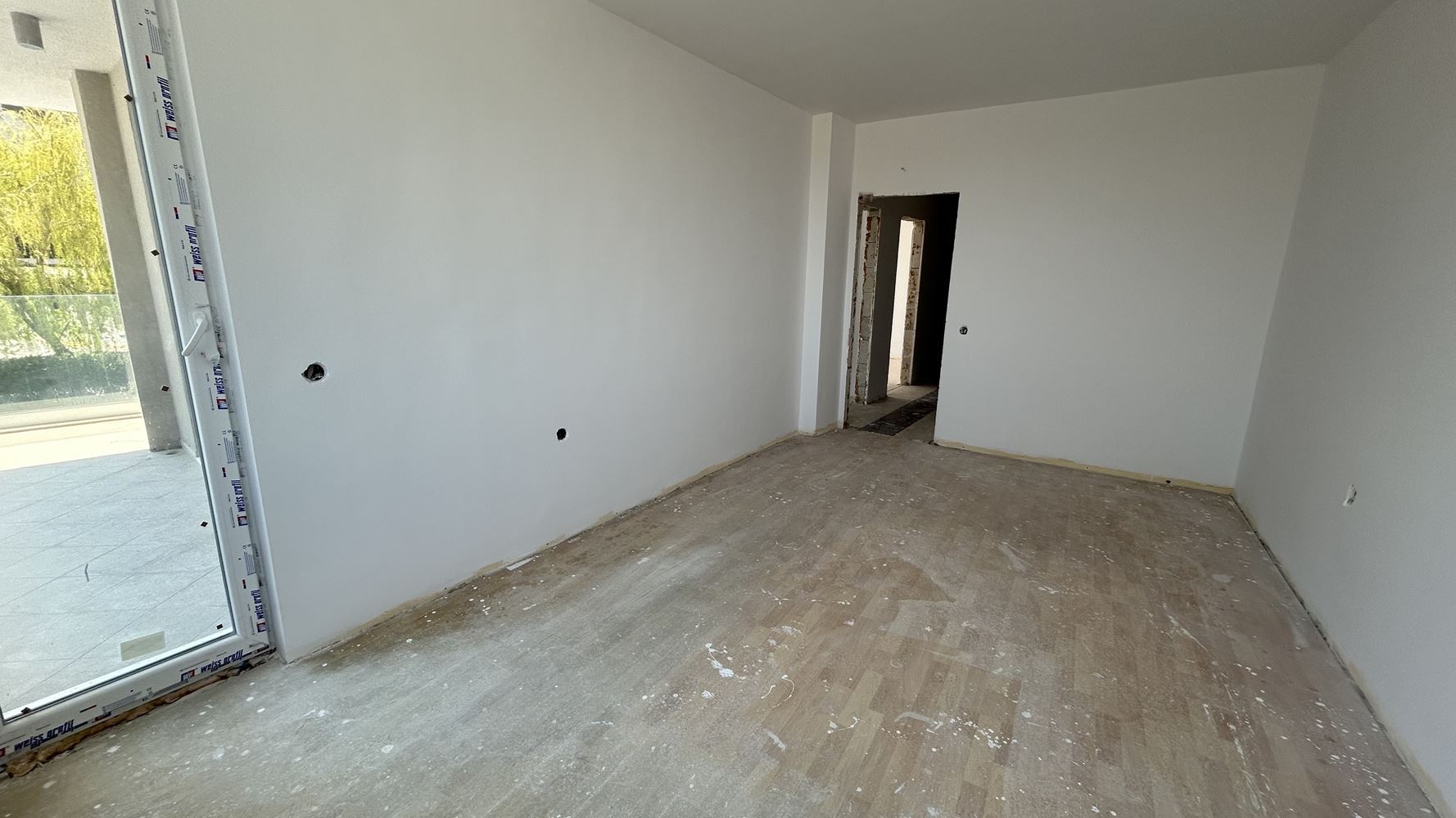 Apartment with Two Bedrooms, South Exposure on the First Sea Line – Space, Comfort and Excellent Investment Opportunity