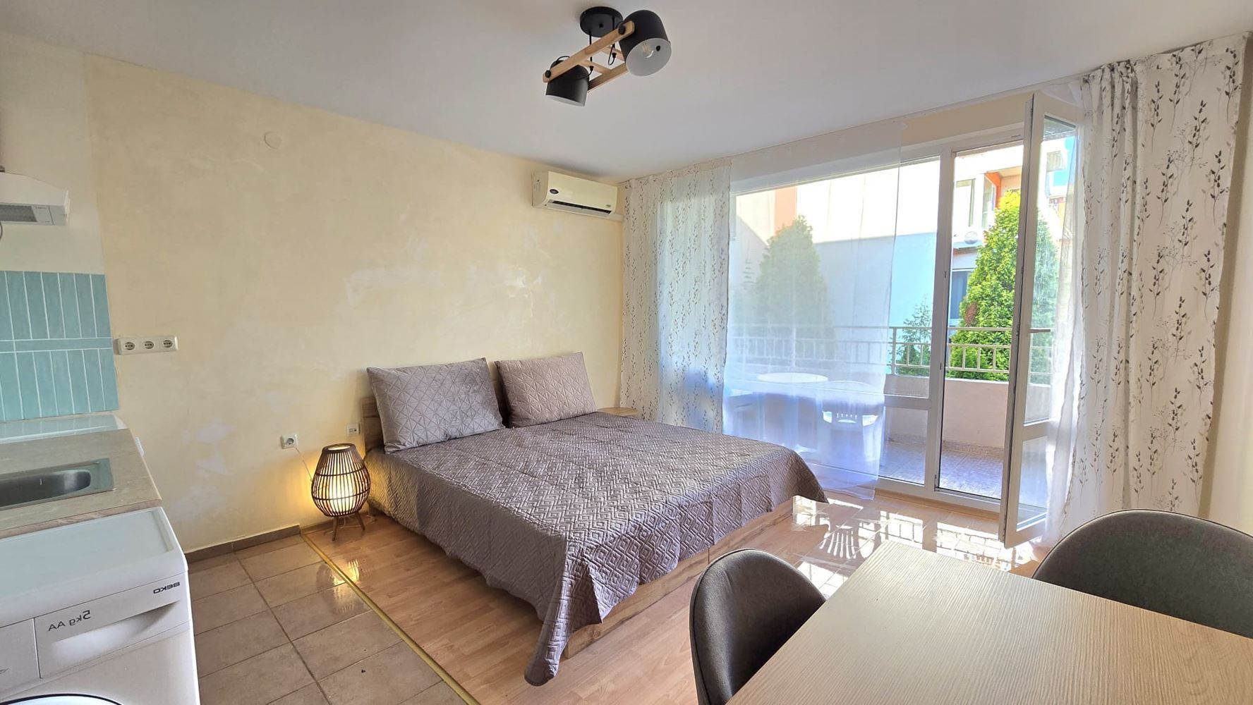 Bright Studio with Pool View in a Modern Complex in Sunny Beach