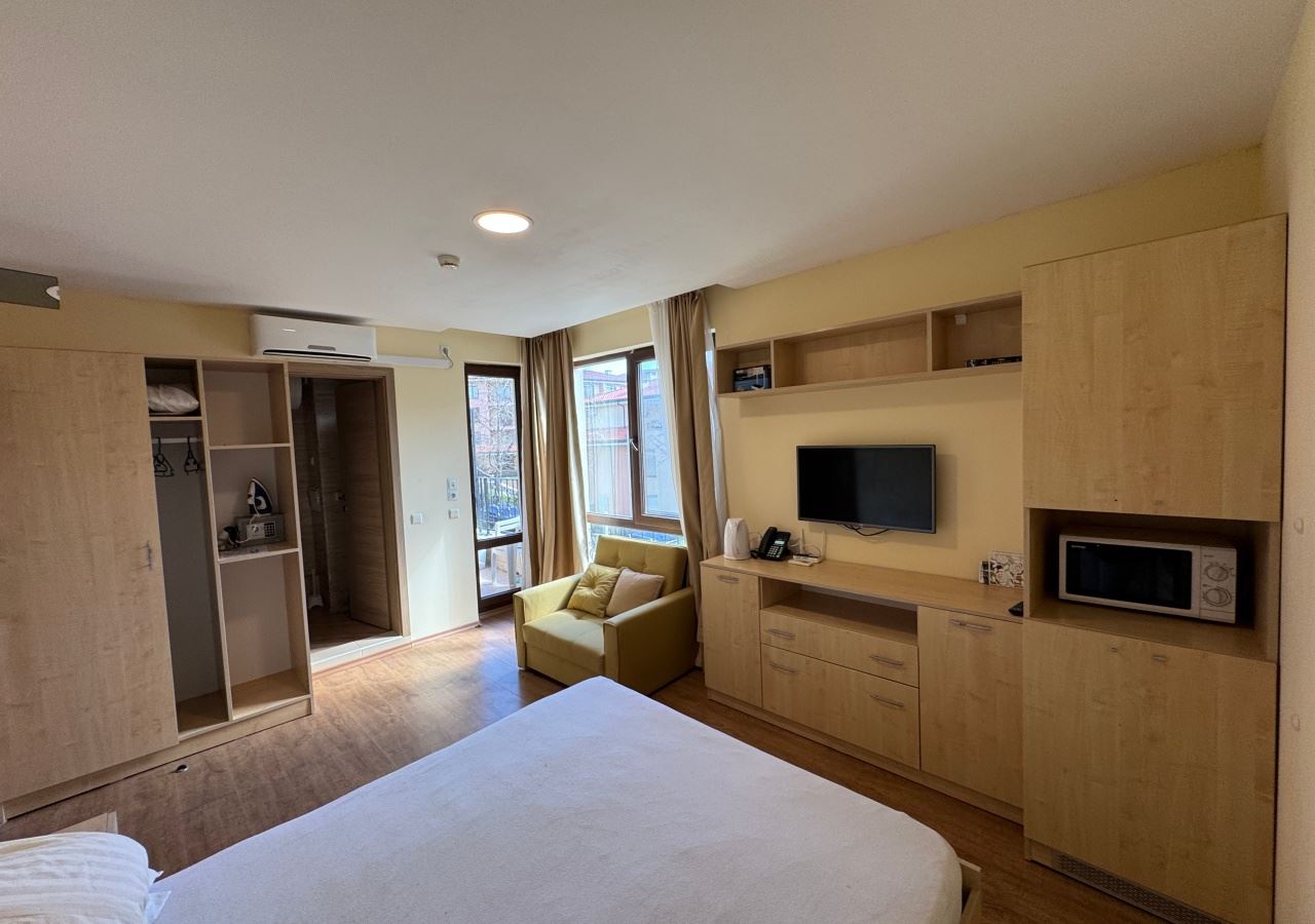 Studio on the first sea line in Sveti Vlas – a combination of location and comfort