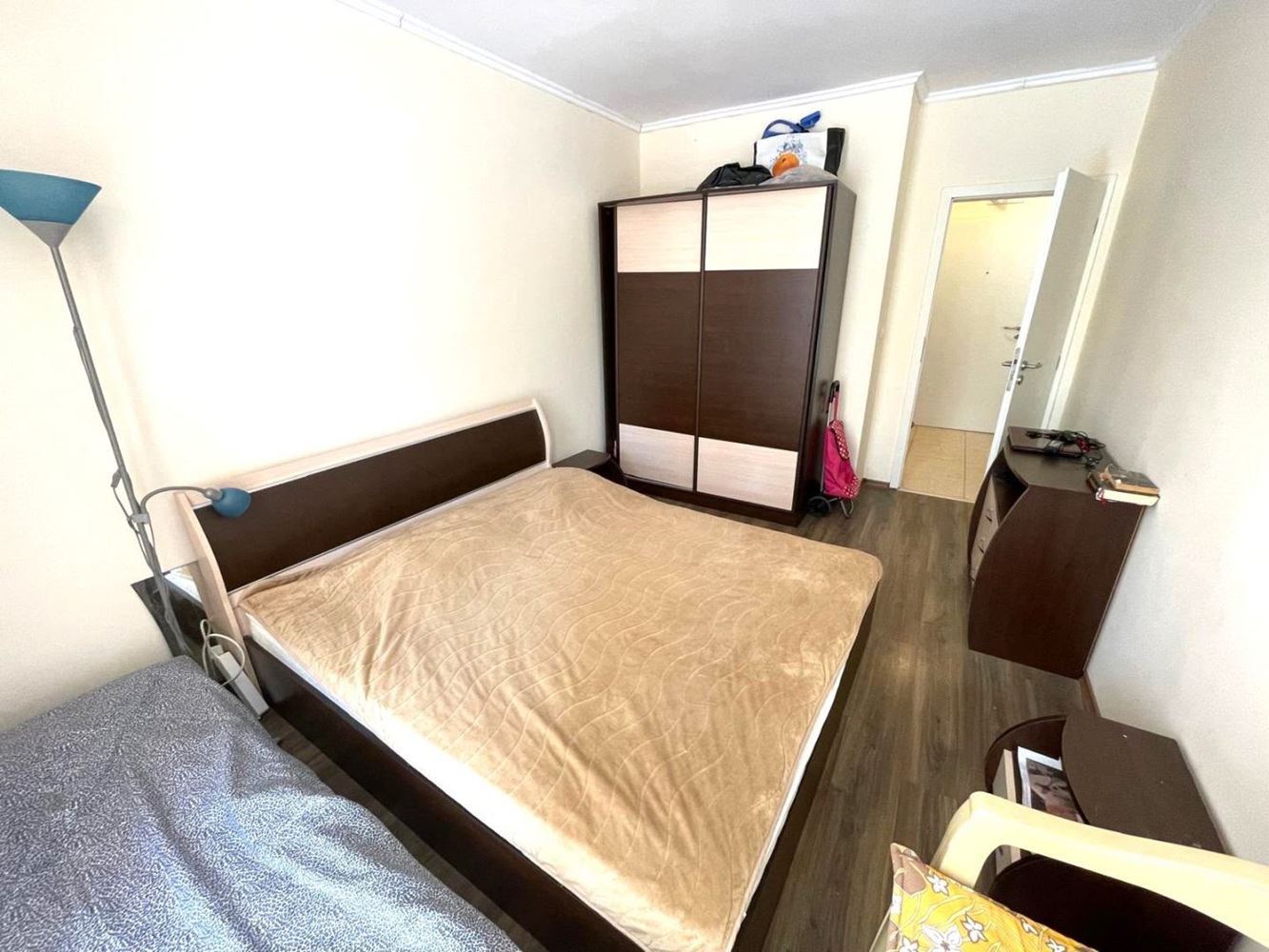 Large One-Bedroom Apartment 100 Metres from the Beach in Pomorie with Direct Access to the Swimming Pool
