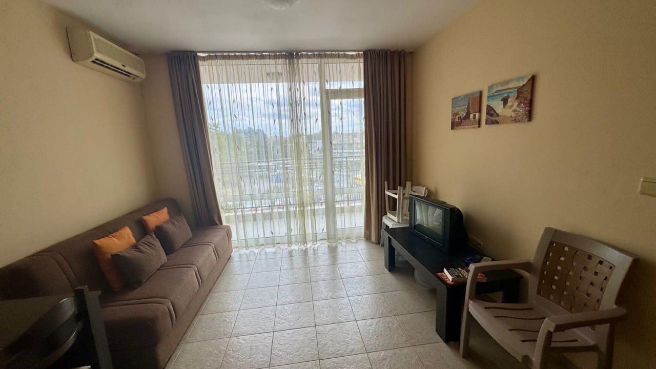 One-bedroom apartment 100 m from the beach – exceptional complex with full infrastructure
