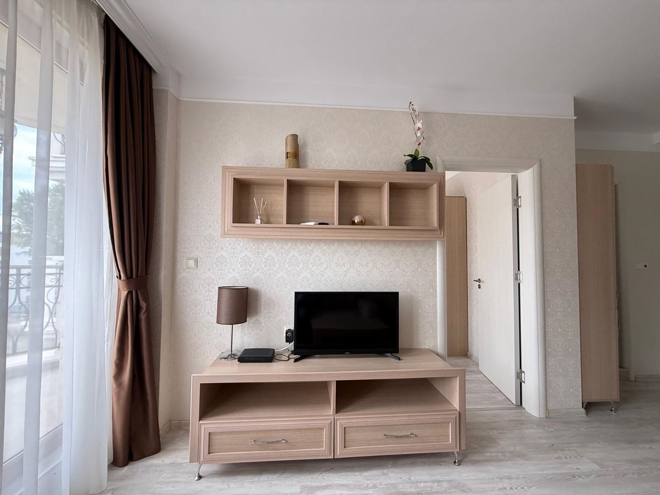 One-Bedroom Apartment in a Luxury Complex in Sunny Beach with Impressive Swimming Pools and Relaxation Areas