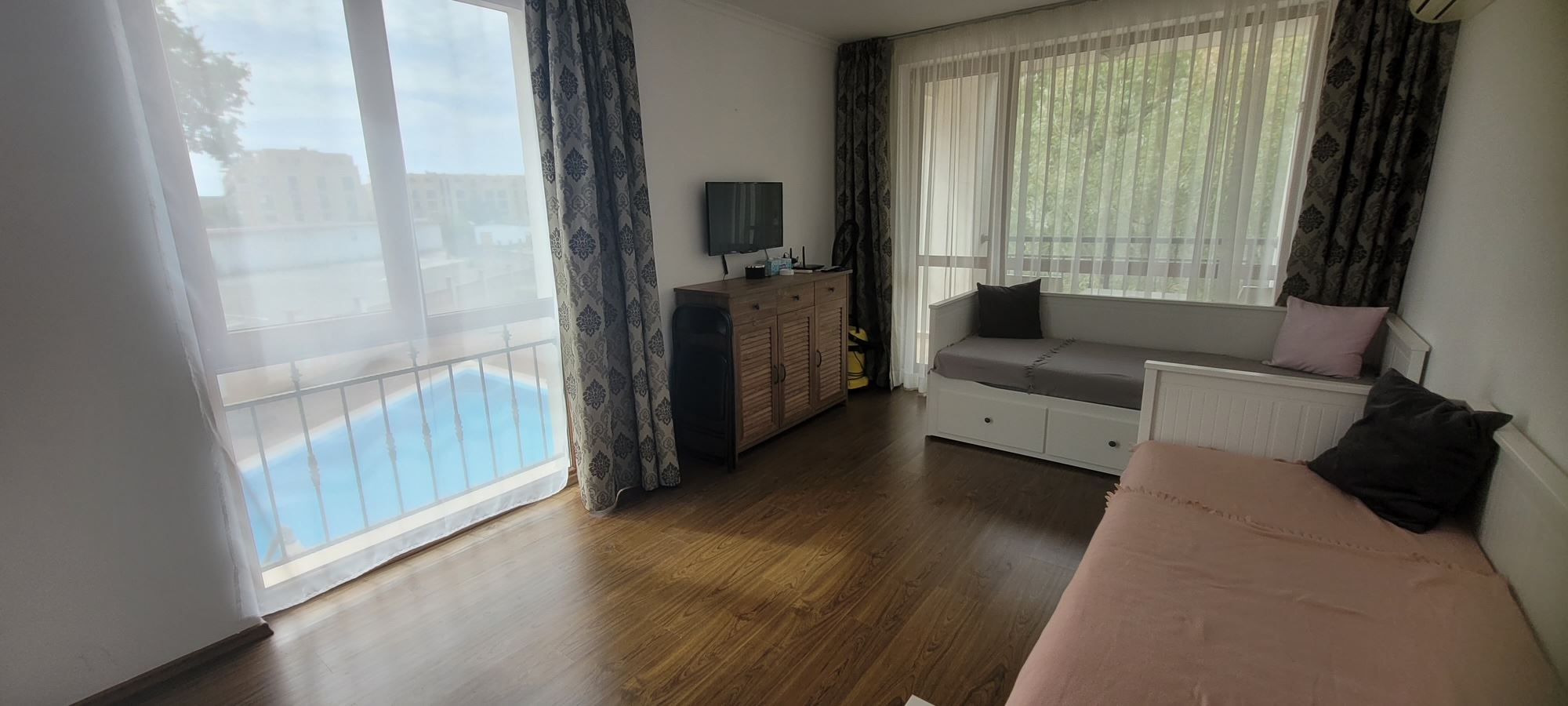 Cozy Studio with a Sea Atmosphere in a Prestigious Beachside Complex in Elenite