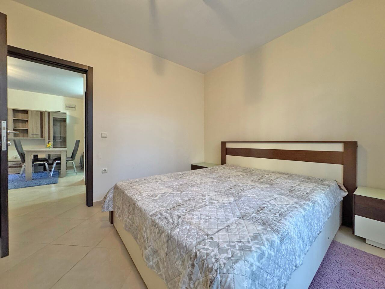 Perfect One-Bedroom Apartment with Direct Access to a Garden in a Luxury Complex with Excellent Amenities