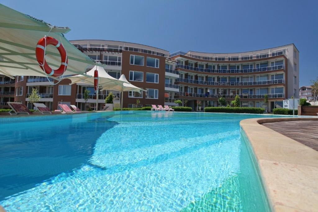 One-Bedroom Apartment with Sea View in Chernomorets – Wonderful Property in a Complex 200 Meters from the Beach