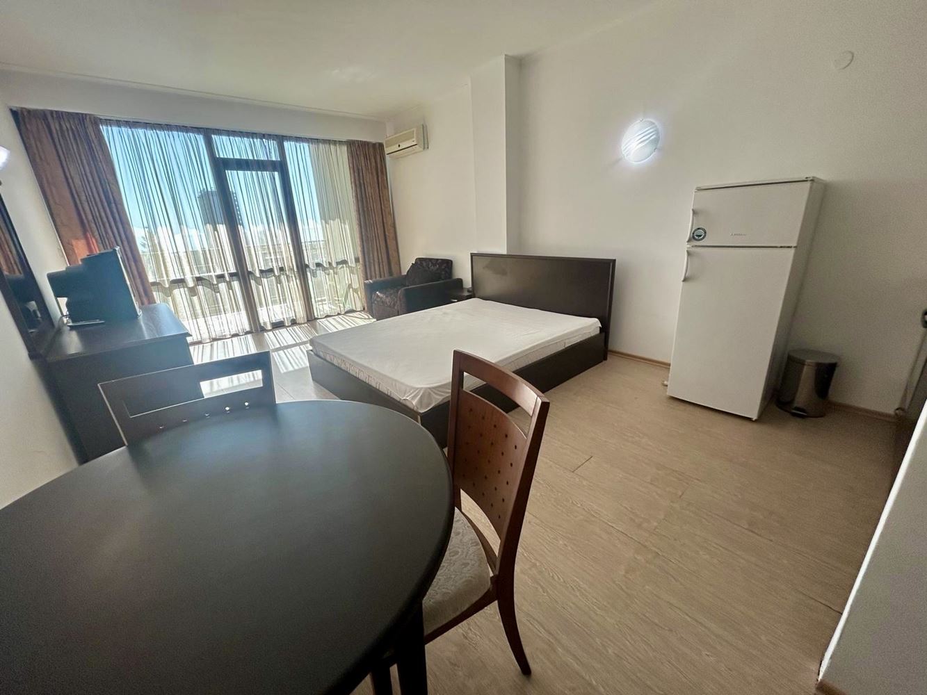 Sunny Beach – spacious studio with sea view only 200 m from the beach
