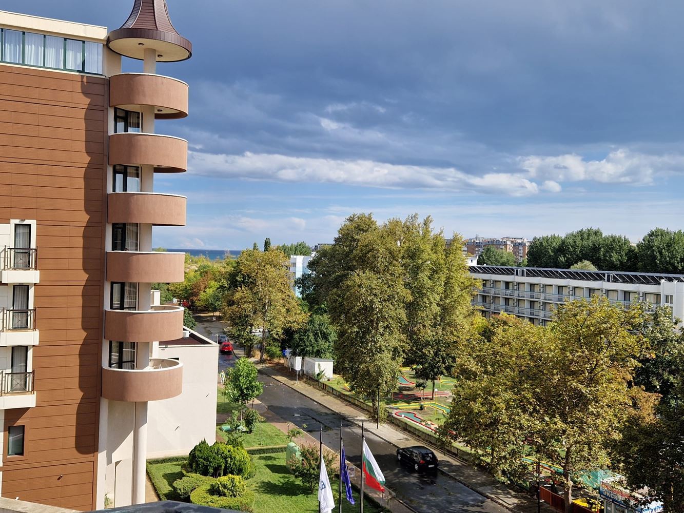 Sea and Amenities Within Easy Reach – One-Bedroom Apartment 100 m from the Beach in Sunny Beach