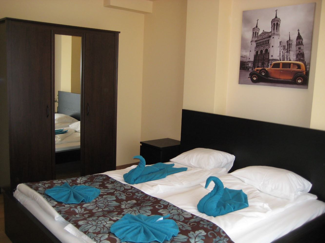 Sunny Beach: Fully Furnished and Equipped Two-Bedroom Apartment in an Excellent Well-Maintained Complex