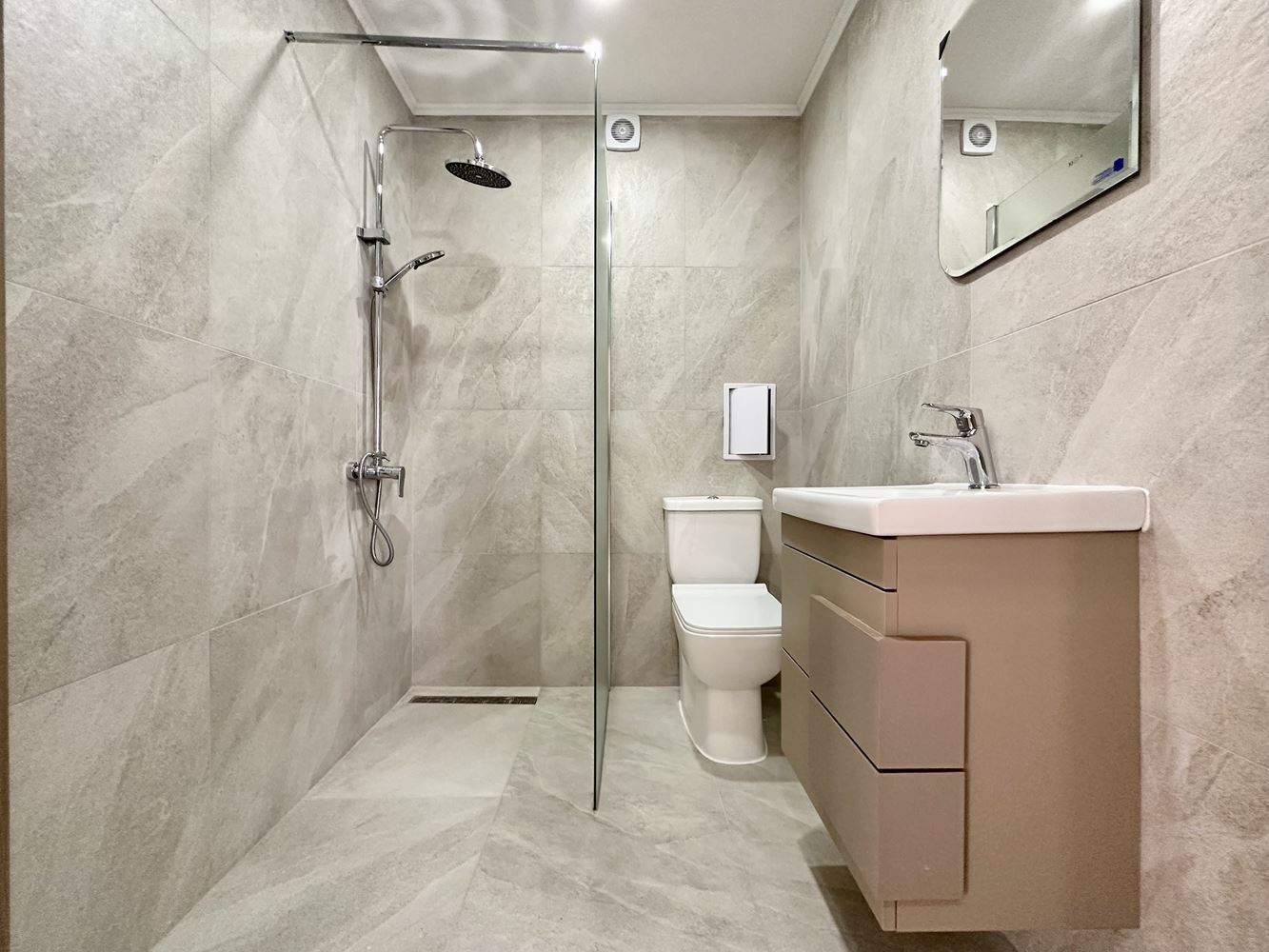 Cozy one-bedroom apartment with pool and green area view in Sunny Beach – ready to use