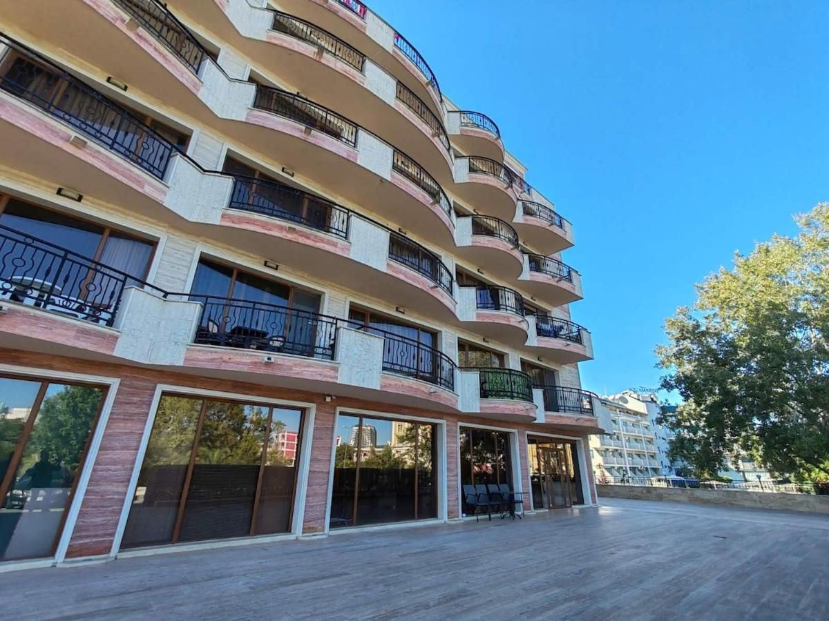 Spacious two-bedroom apartment 200 meters from Cacao Beach – comfort, luxury, and excellent location