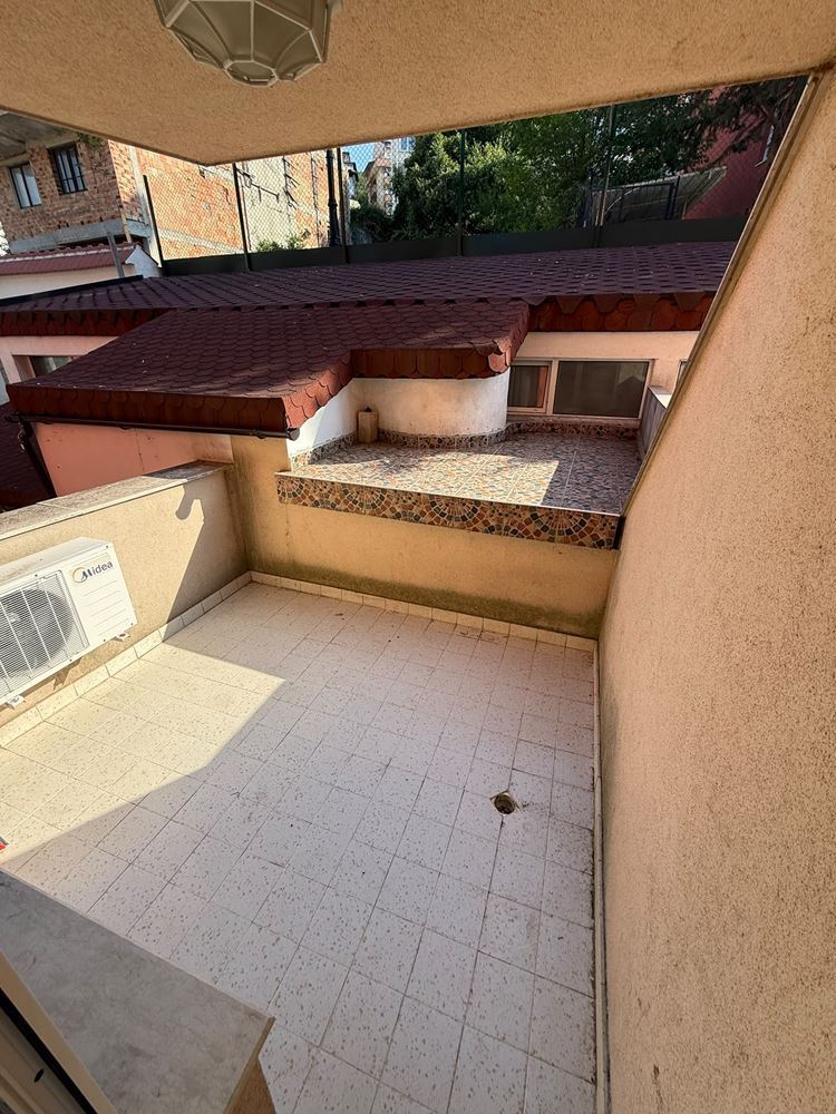 Spacious Studio Just Steps from the Sea in Sveti Vlas – A Place to Live and Relax by the Sea