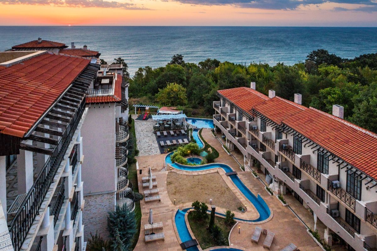 Unique Two-Bedroom Apartment with Panoramic Sea and Pool Views on the First Line in Obzor