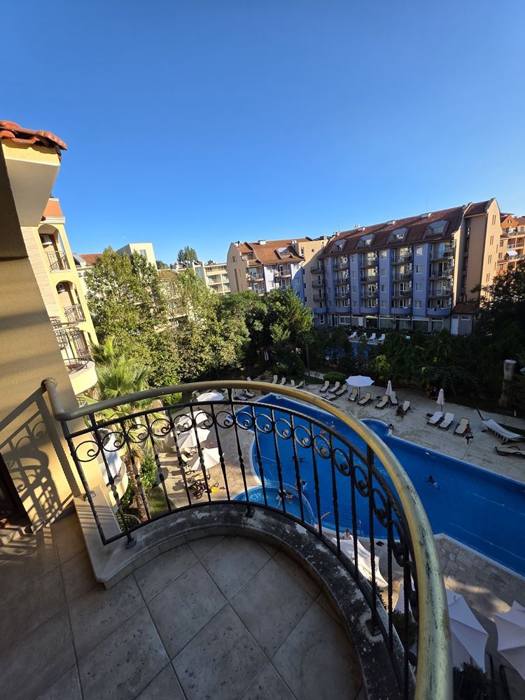 Wonderful one-bedroom apartment in a complex in Sunny Beach – pool view; style and comfort