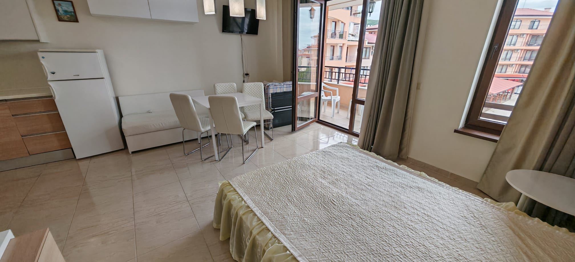 Cozy studio just steps from the sea in Sveti Vlas – the perfect balance between comfort, location, and investment