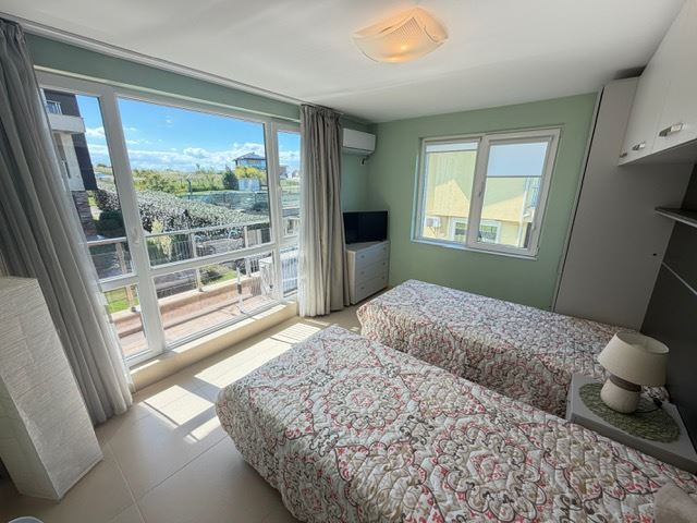 Spacious Apartment with 2 Bedrooms on the First Sea Line with Frontal Panoramic Sea View