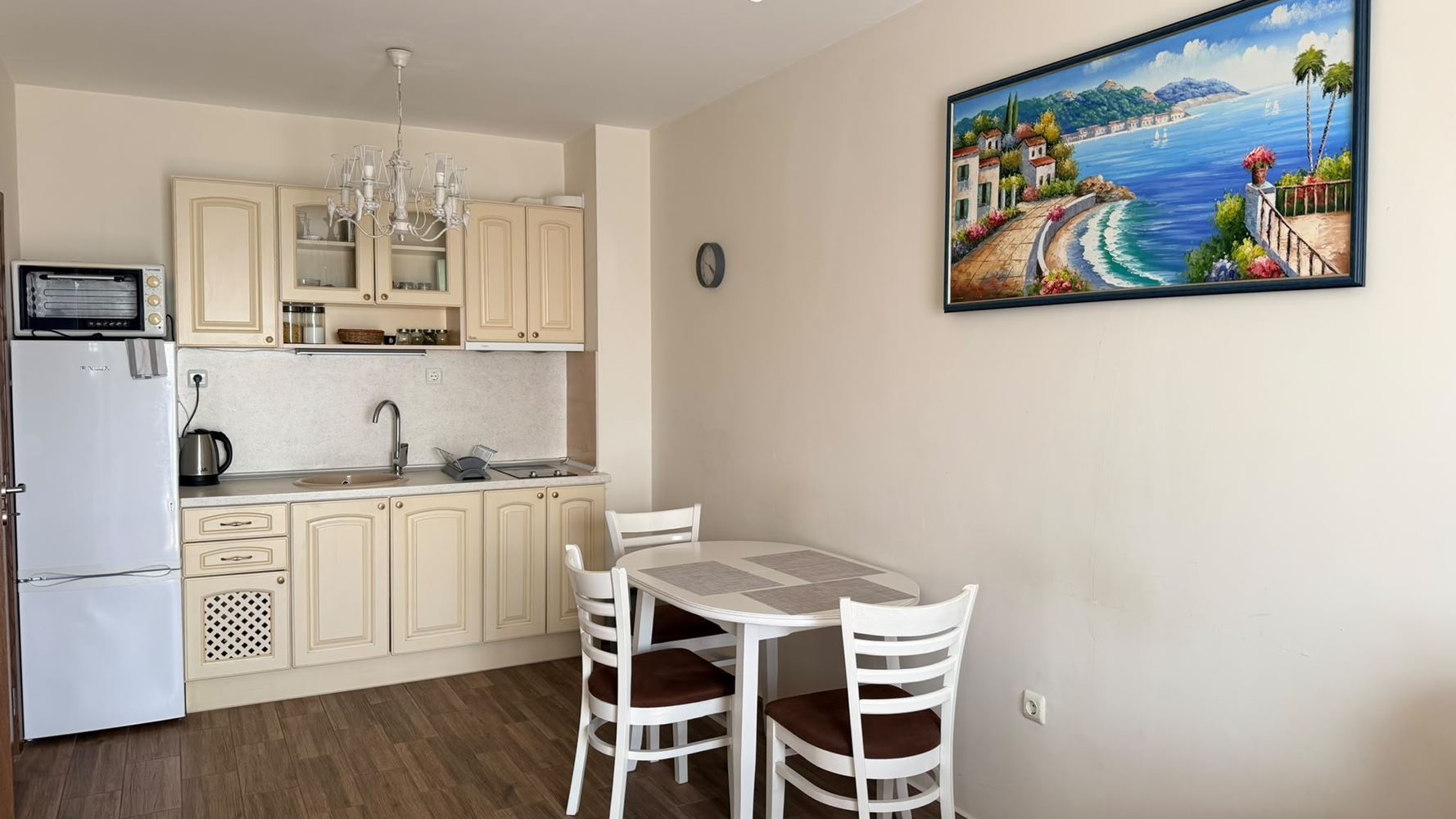 Two-room apartment with panoramic sea view, just a step away from the sea in Ravda