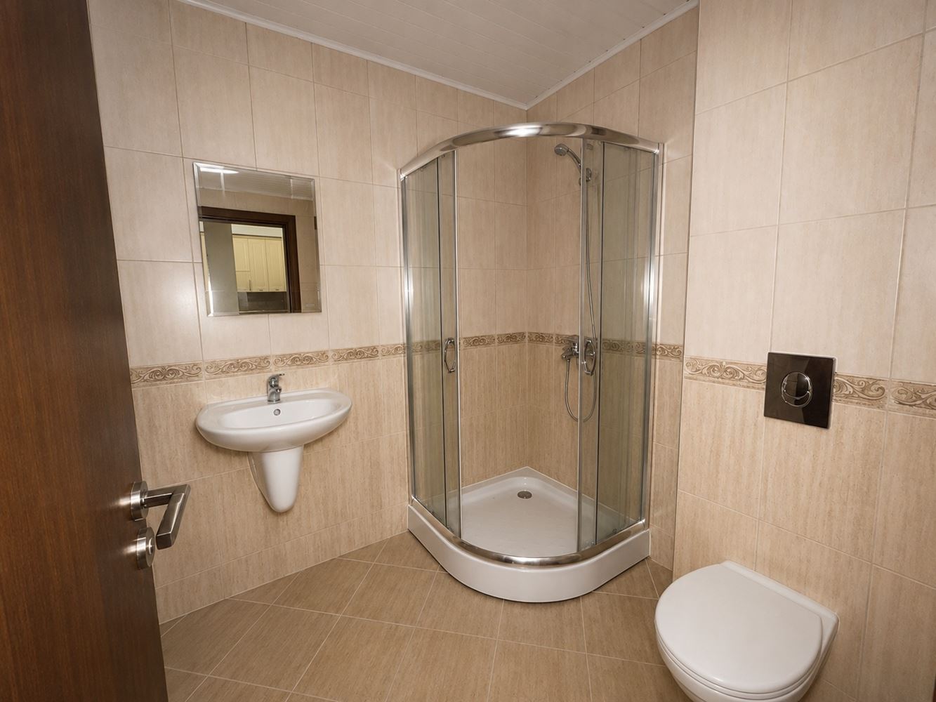 One-Bedroom Apartment with Pool View in Sozopol – Spacious, Furnished and Ready for Use