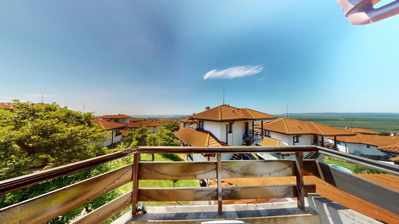Spacious One-Bedroom Apartment with Sea Views in the Sunny Beach Area