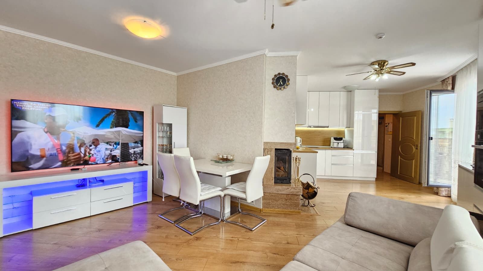 Spacious Penthouse with Panoramic Terrace and Sauna in a Modern Residential Complex in Sunny Beach