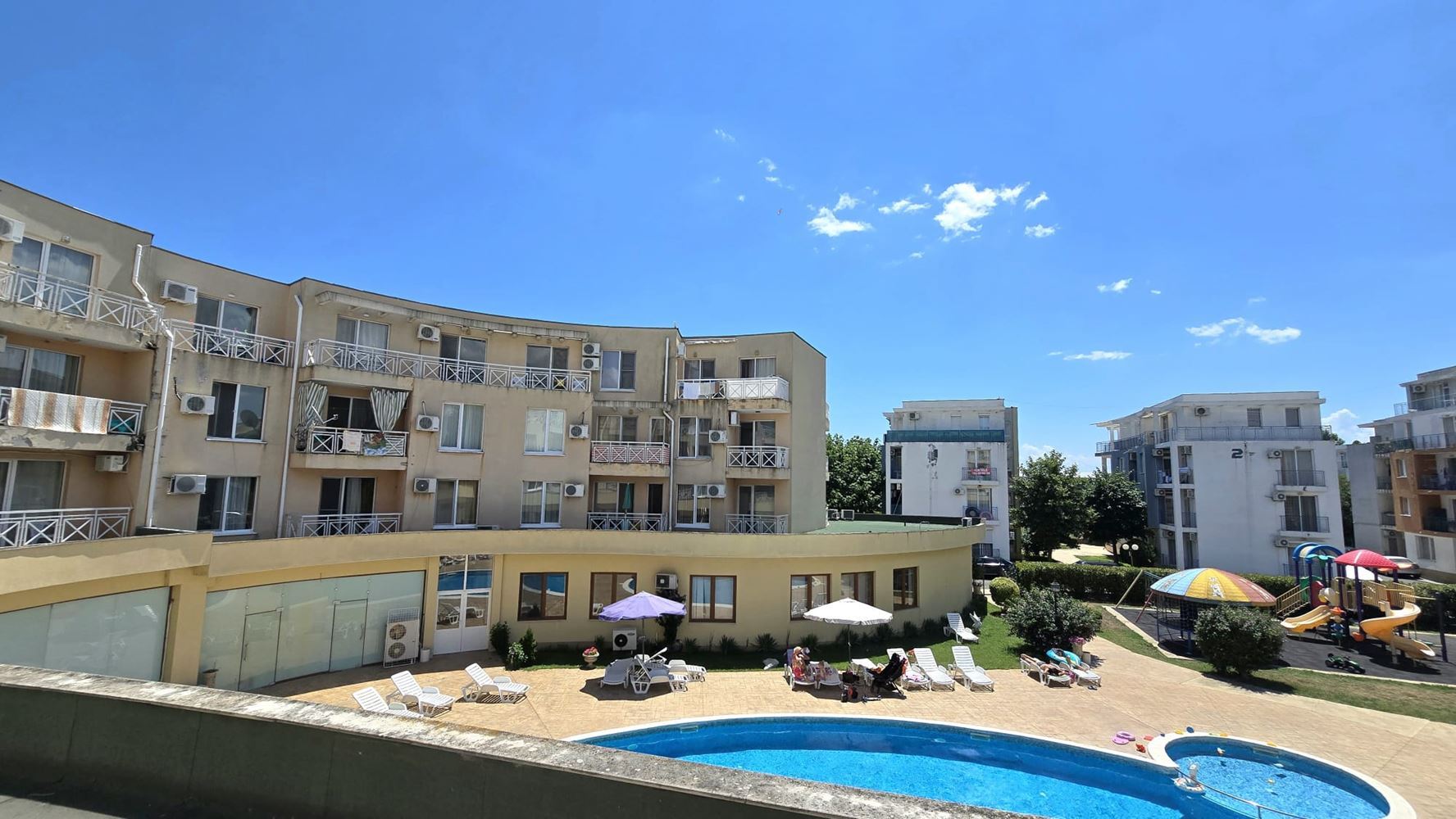 Cozy and Bright Studio with Pool View in Sunny Beach