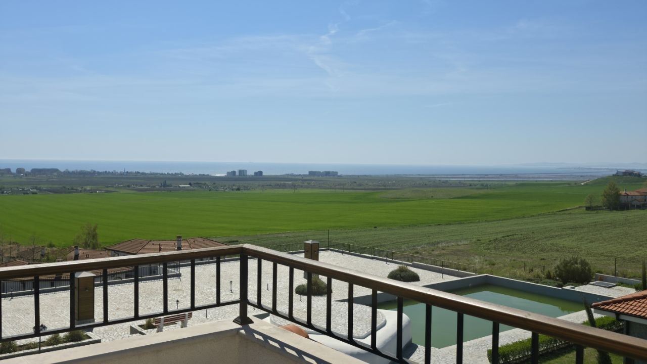 Spacious Apartment with Sea View in Aheloy – Tranquillity, Greenery and Luxurious Amenities