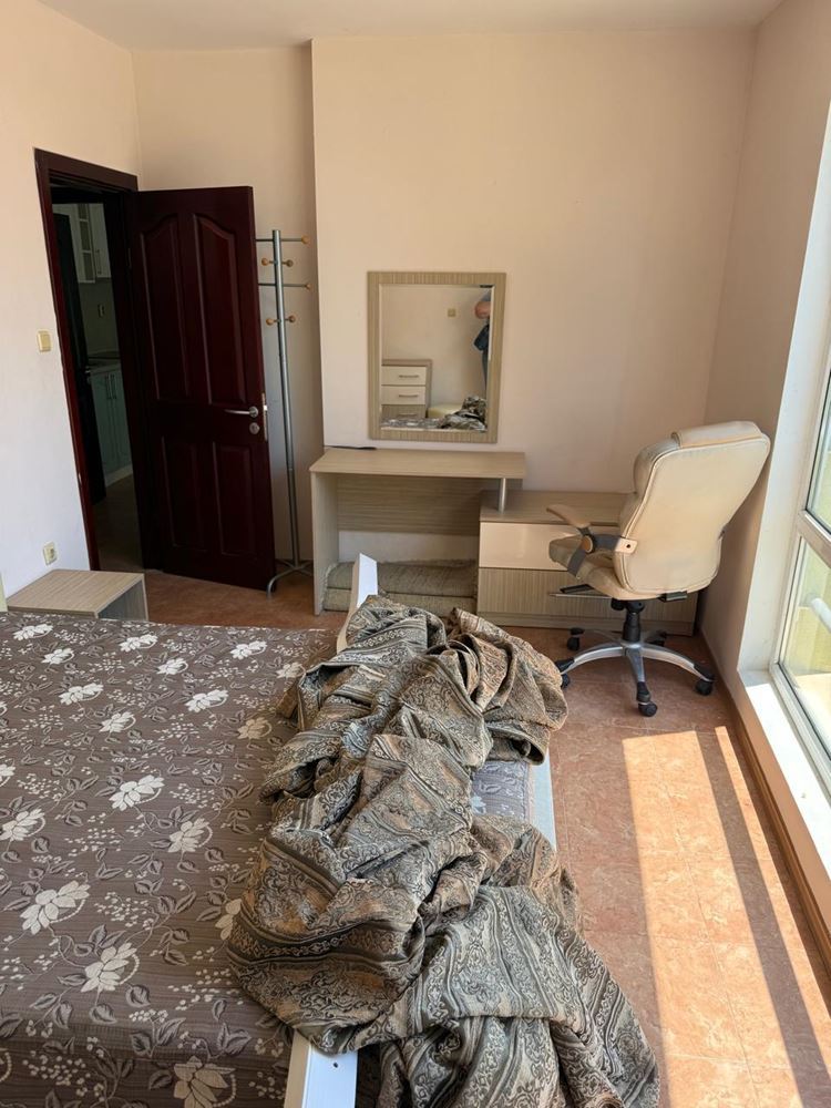 Spacious One-Bedroom Apartment in Sunny Beach – South-Facing and Excellent Amenities in the Complex