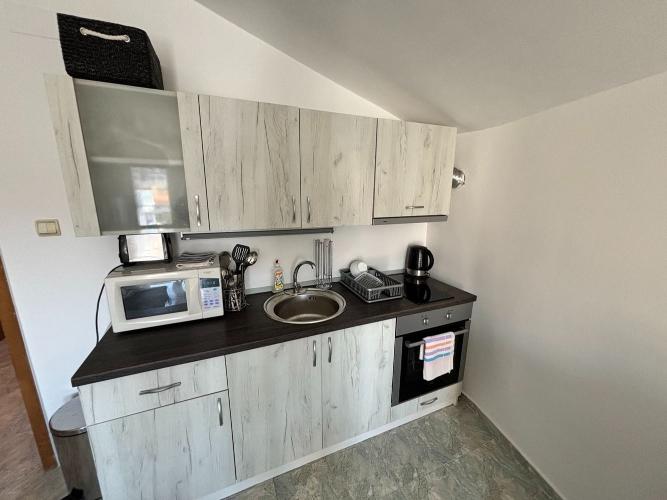 Panoramic sea-view three-bedroom? apartment in Sveti Vlas